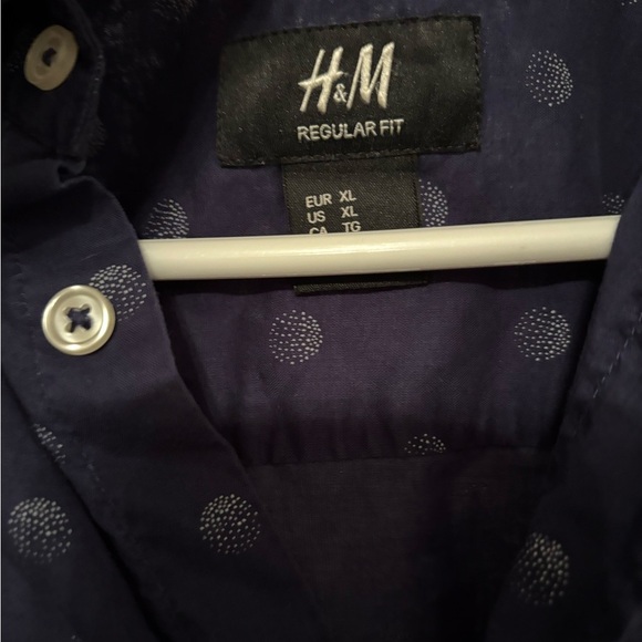 H&M regular fit button down shirt XL - Picture 4 of 4